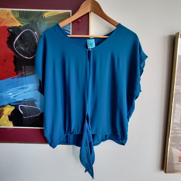 happening in the present deep turquoise blouse - Picture 2 of 6